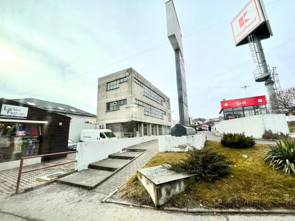 Spațiu comercial premium 240 mp ultracentral Pitești cl...