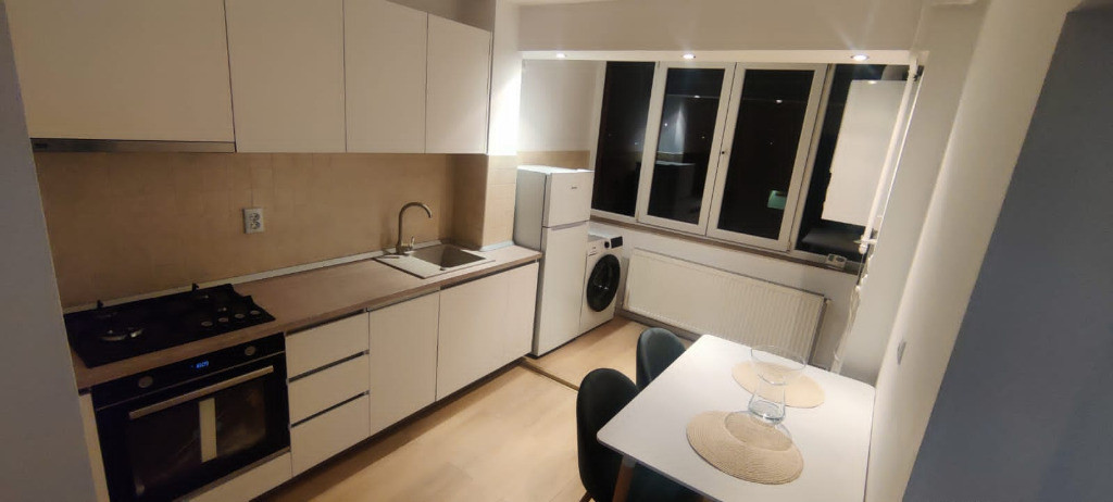 Apartament de 2 camere zona BRANDUSELOR
