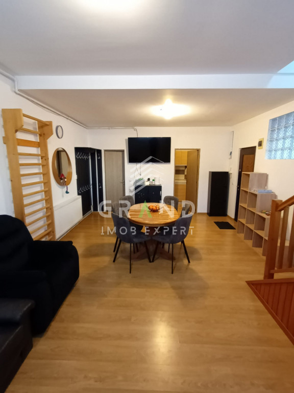 3 camere | 2 niveluri | Casă cu 3 apartamente | Zona Centra
