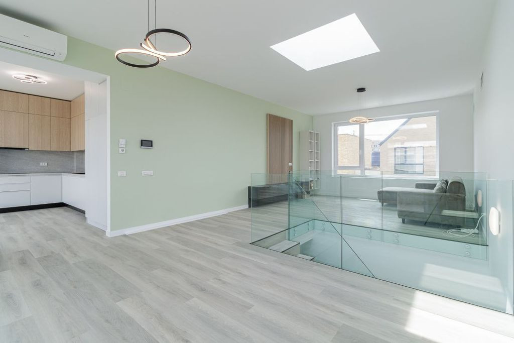 Apartament 3 camere terasa generoasa Pipera Voluntari - C...