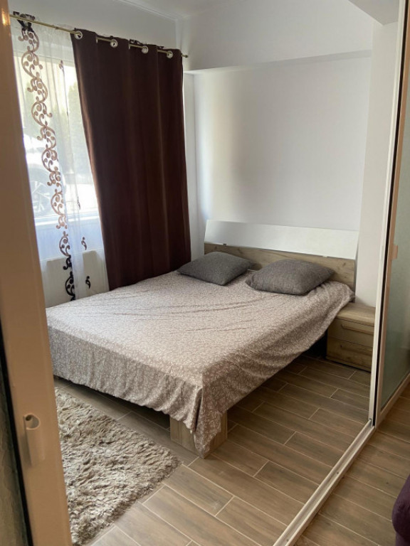 Apartament 3 camere zona Strand