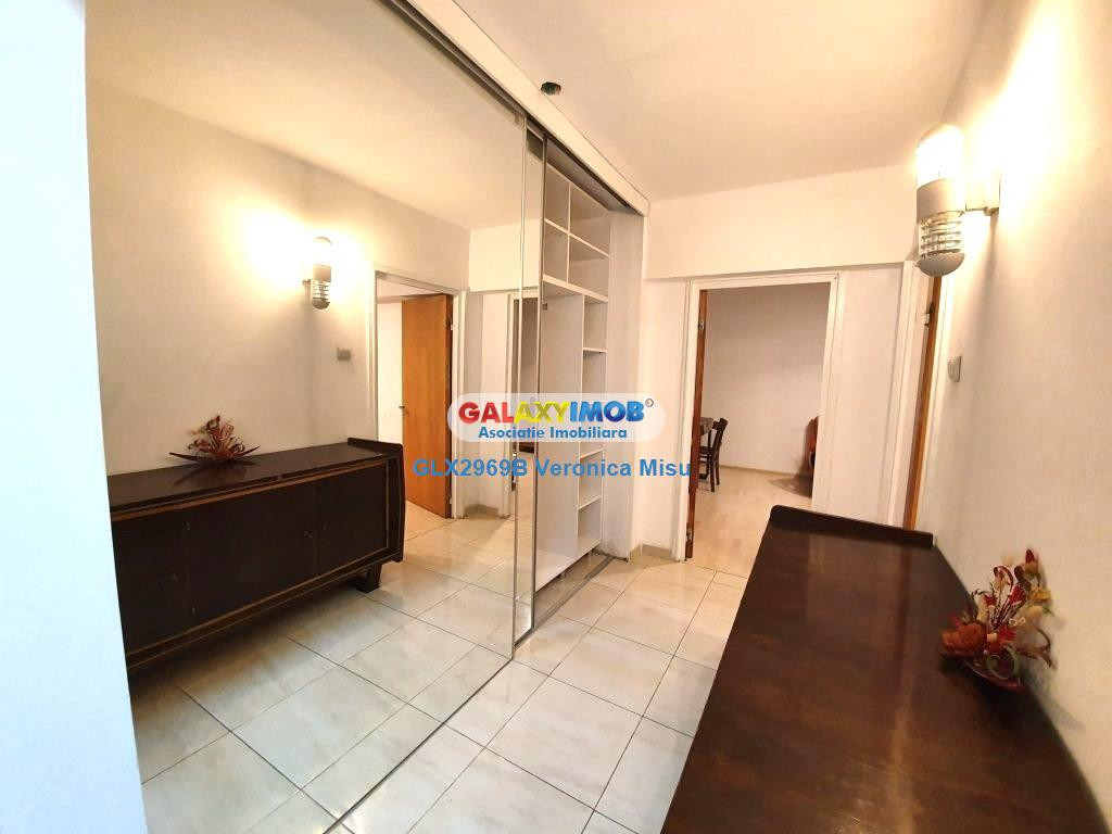 Apartament 2 camere, decomandat,