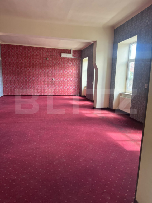 Spațiu comercial de închiriat, 138 mp, zona Centrala - Ghe