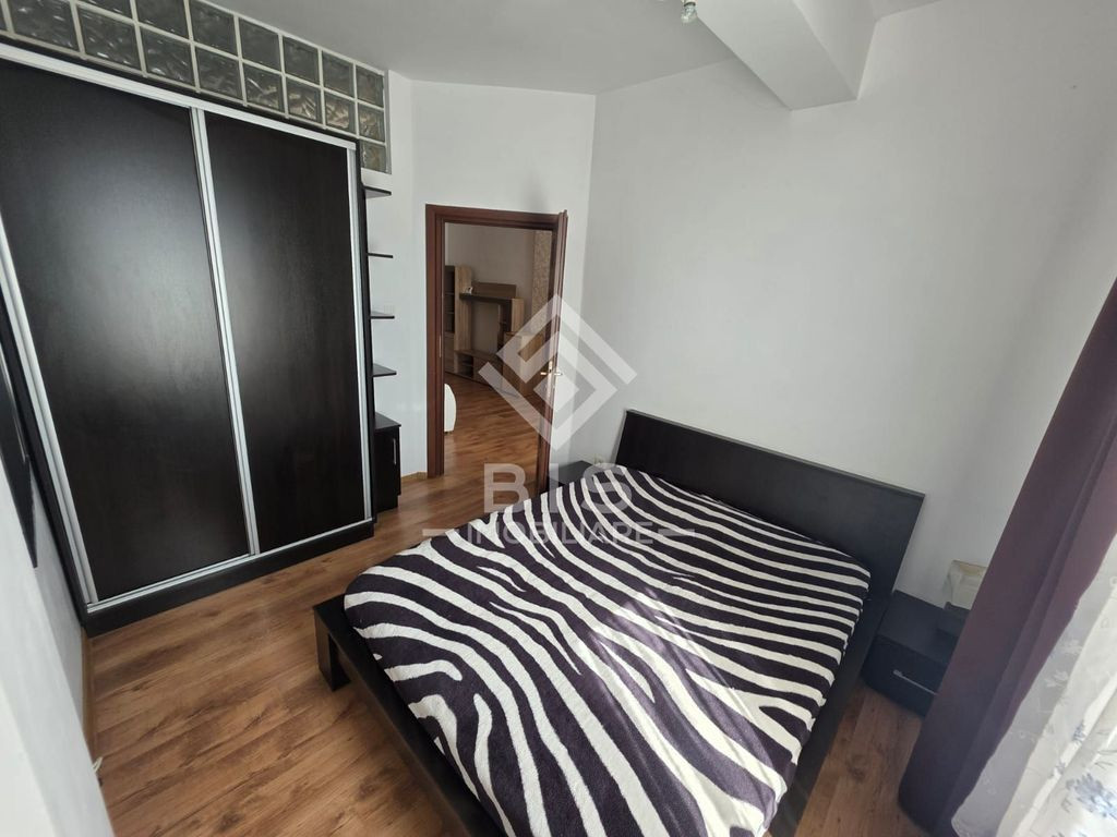 Apartament de VANZARE ,Calea Moldovei