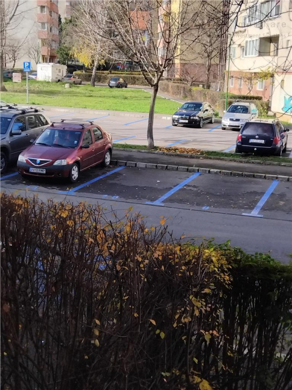 Apartament de 2 camere Racadau cu parcare si boxa NEGOCIABI
