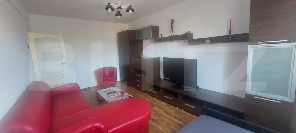 Apartament de inchiriat 3 cam, zona Nufarul