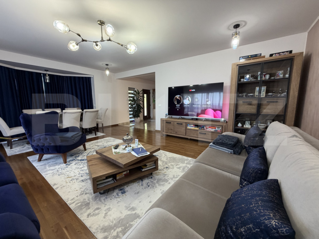 Casa cu 4 camere,baie, bucatarie, teren 800 mp