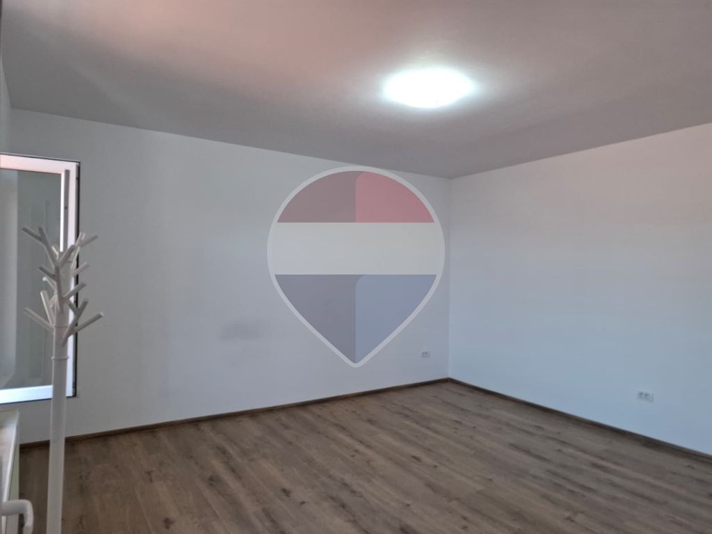 Spațiu comercial de 50mp de închiriat în zona Ultracen...