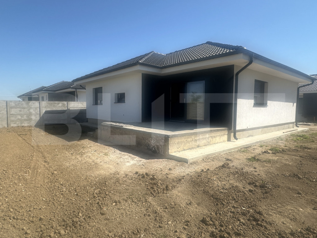Casa plan parter, 110 mp , 350 mp teren ,Odoreu