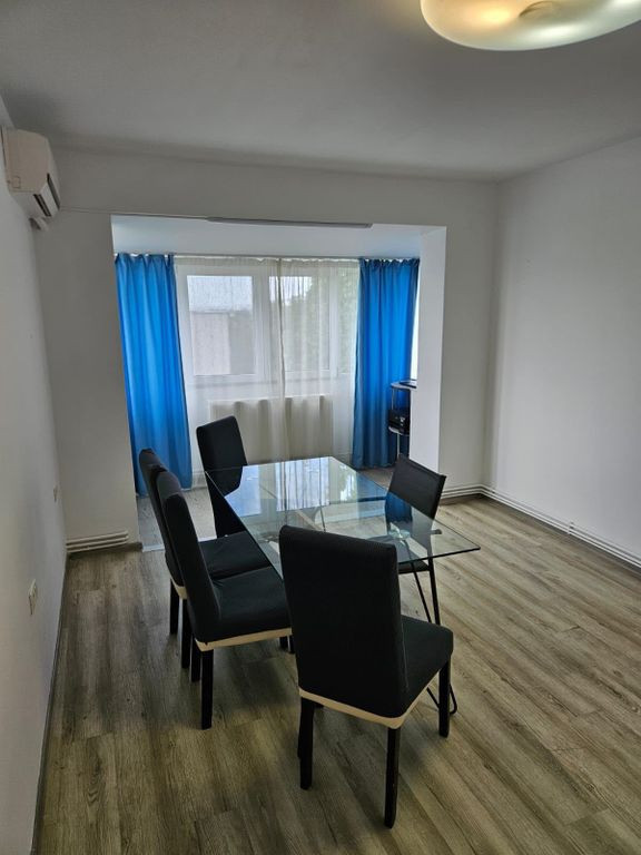 Apartament 3 camere decomandat - zona Tomis II