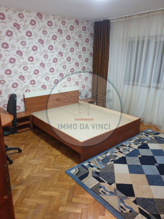 Apartament modern cu 3 camere, balcon și parcare subtera...