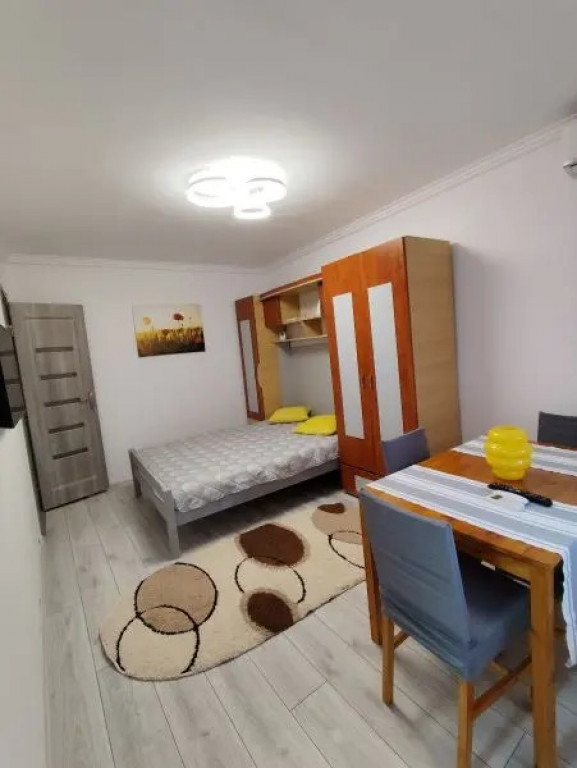 De Inchiriat Garsoniera Proprietar direct! Zona buna Dambovita--Aurora