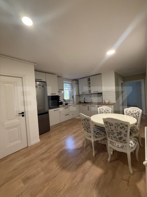 Apartament de închiriat–3 camere, complet mobilat și uti