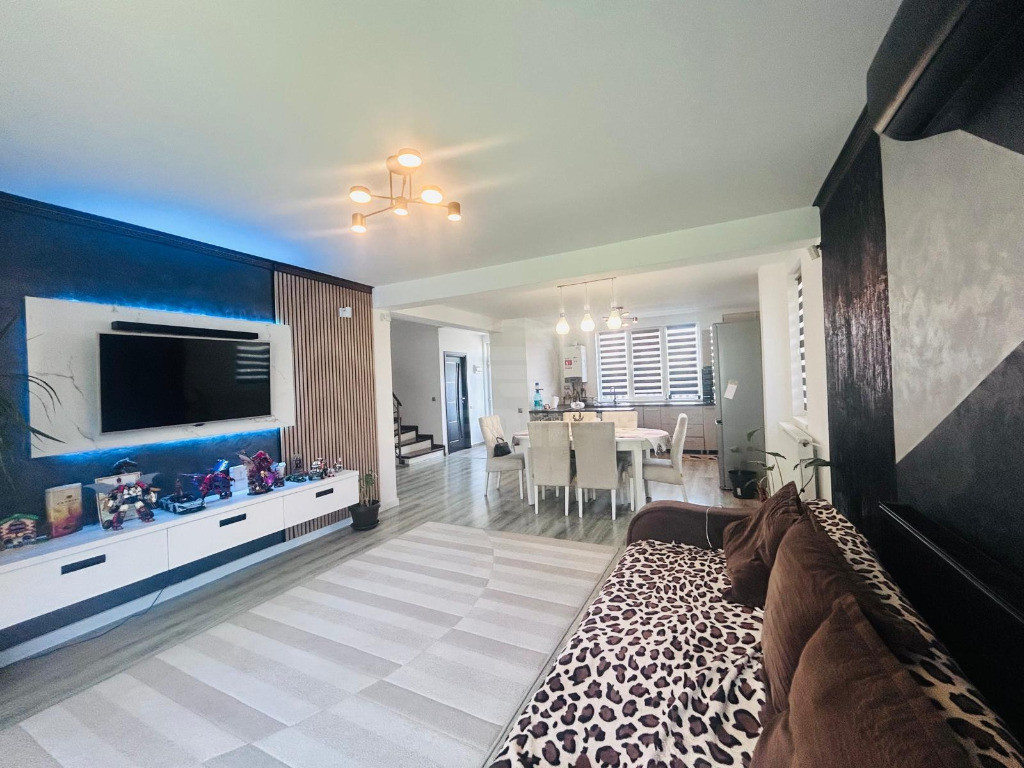 Duplex zona Urusagului