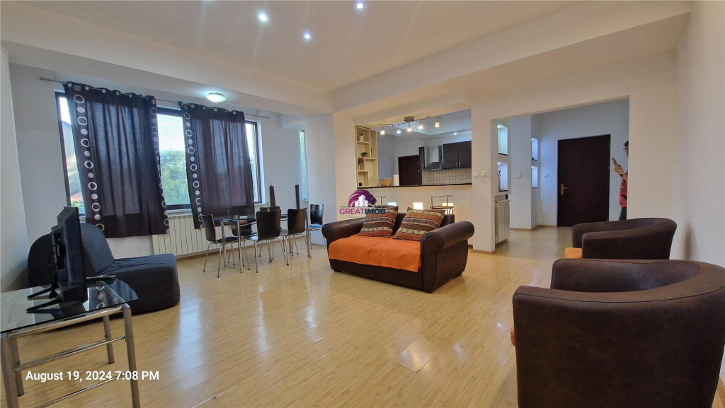 Apartament generos cu 2 camere #238;n vil#259; (5 min distan