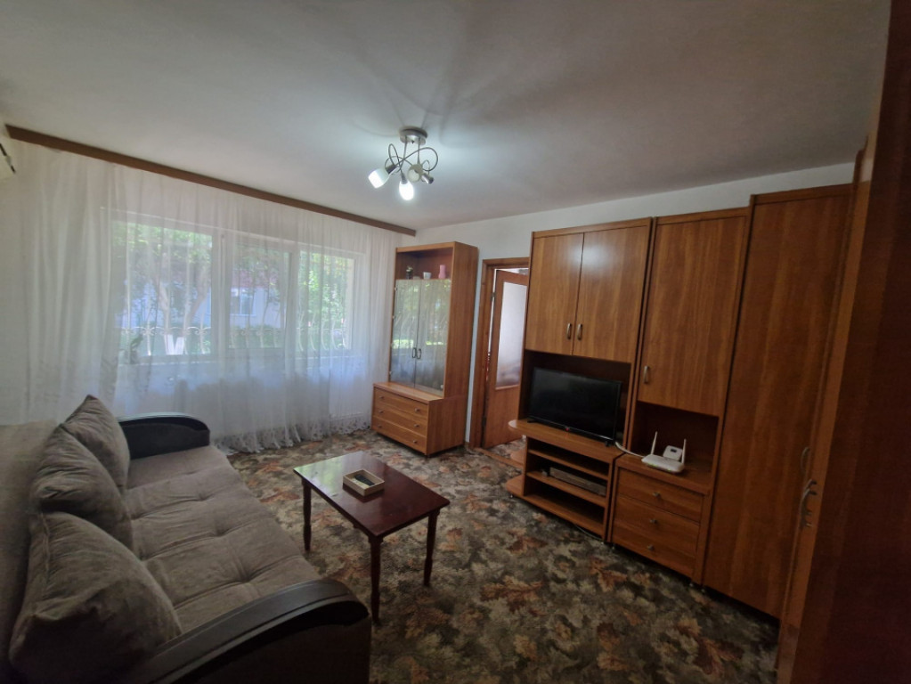 Apartament 2 camere de închiriat în zona Km 4-5, Constanț