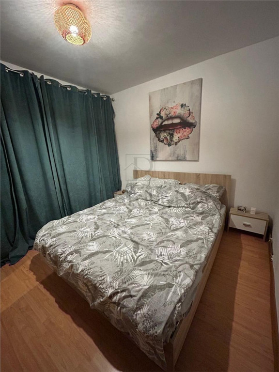 Buziasului - 2 Camere - Etaj 1 - Centrala proprie - Bloc izo