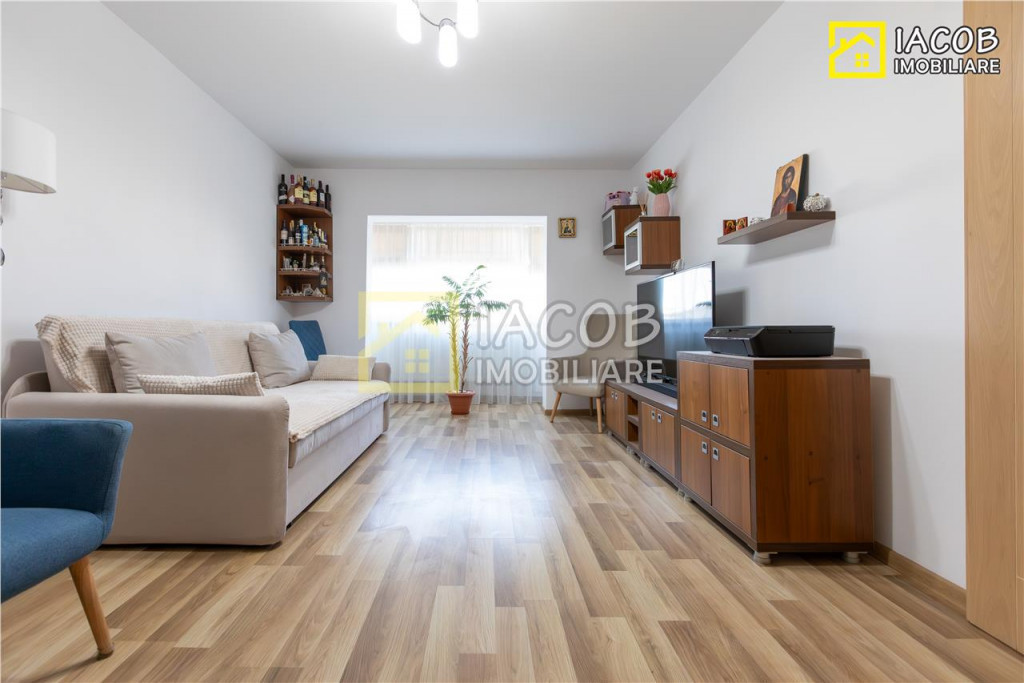 Apartament 3 camere decomandate, central,str. 9 Mai Bacau