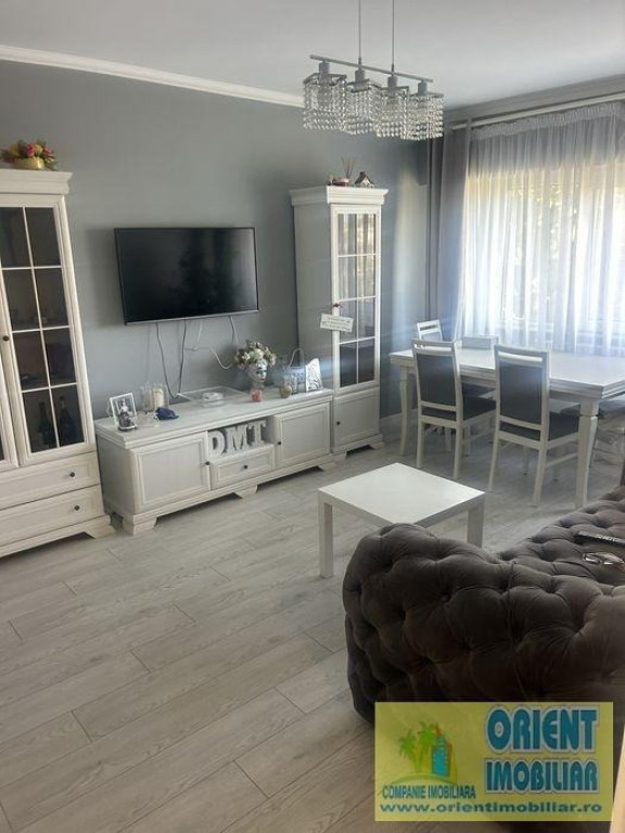 Dacia, de inchiriat 3 camere, gaze, mobilat, Constanta
