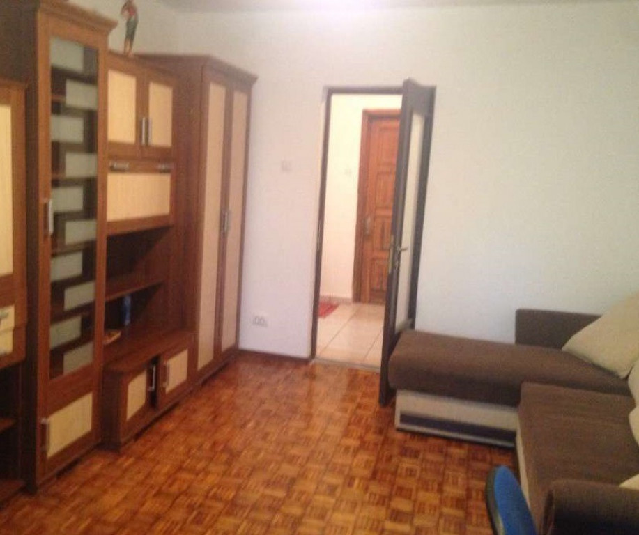 Apartament o camera zona Sagului