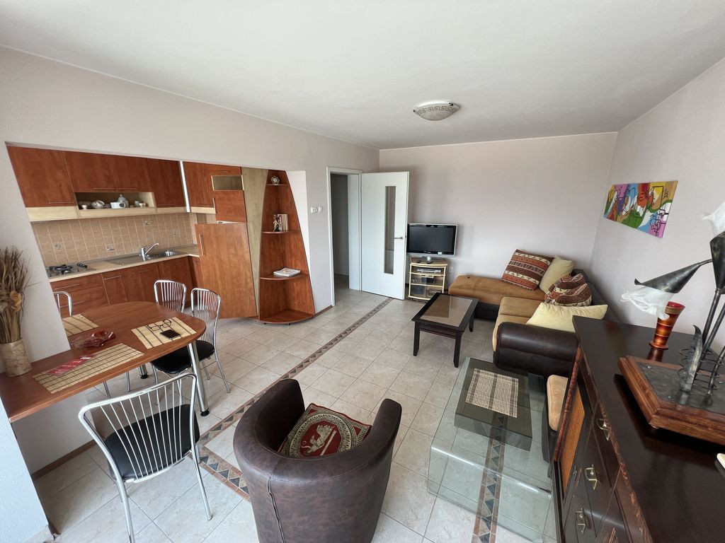 Apartament 3 camere Tomis Mall