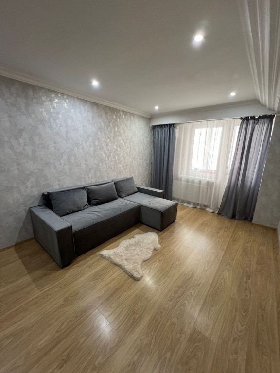 Apartament o camera zona Semicentrala