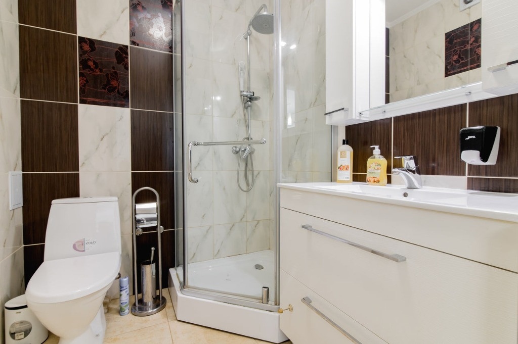 Inchiriez apartament cu 2 camere in zona Bulgaria