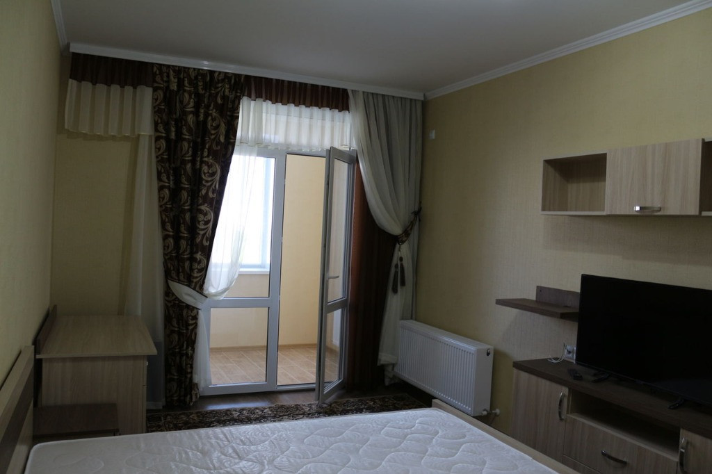 Inchiriez apartament cu 1 camera in zona Centrala
