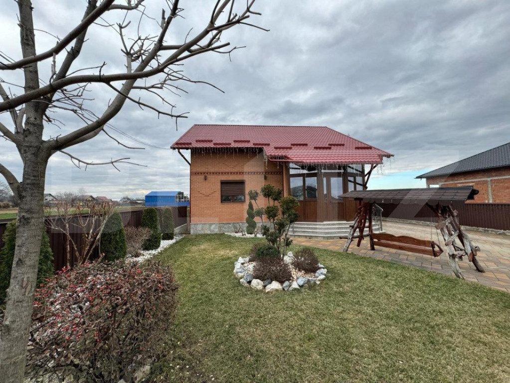 Casa de vacanta , zona Soarecului , Marginea