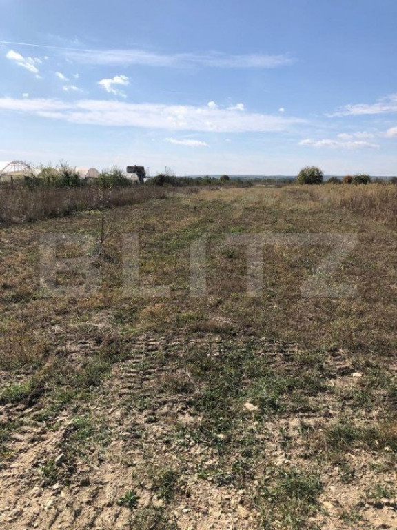 Teren 5825 mp, zona Dragomiresti