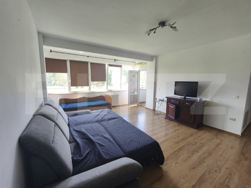 Apartament de inchiriat cu 2 camere, 80 mp, etaj intermediar