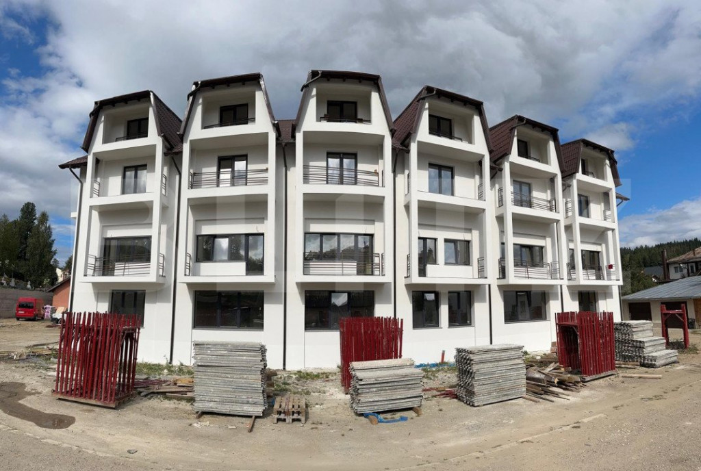 Apartament 2 camere, semidecomandat, 36 mp utili, oras Vatra