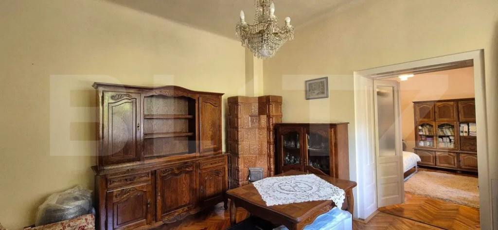 Casă centrală , 2 camere ,renovată