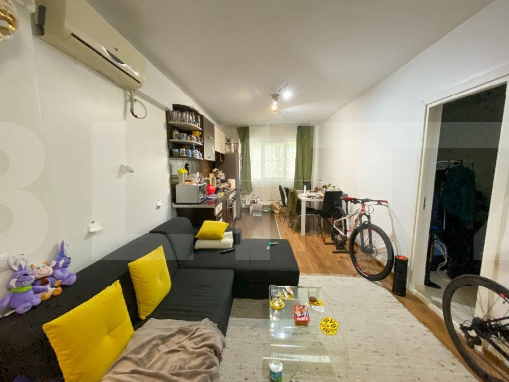 Apartament cu potential, orientare sud-est, 2 balcoane, zona