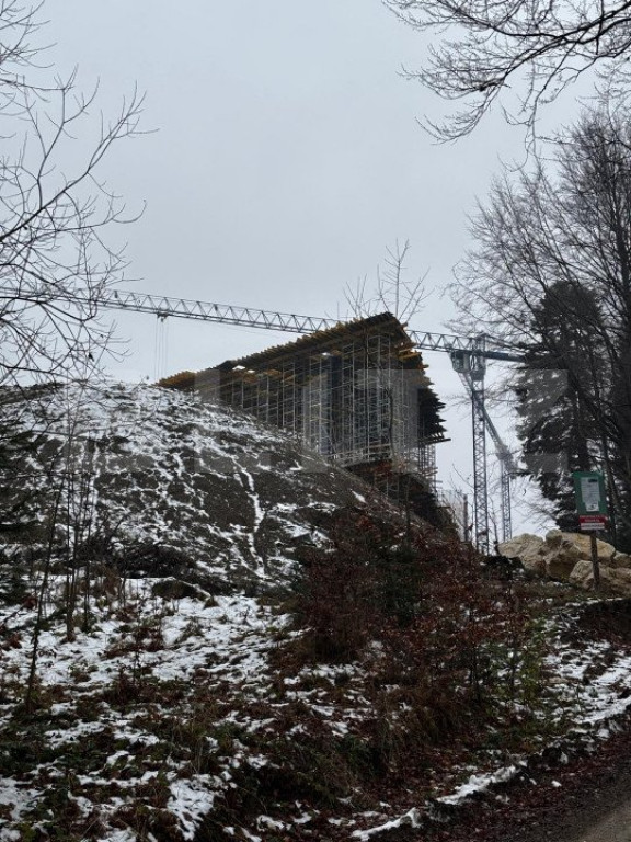 Teren unic, exclusivist 4000 mp, in inima muntilor, Sinaia
