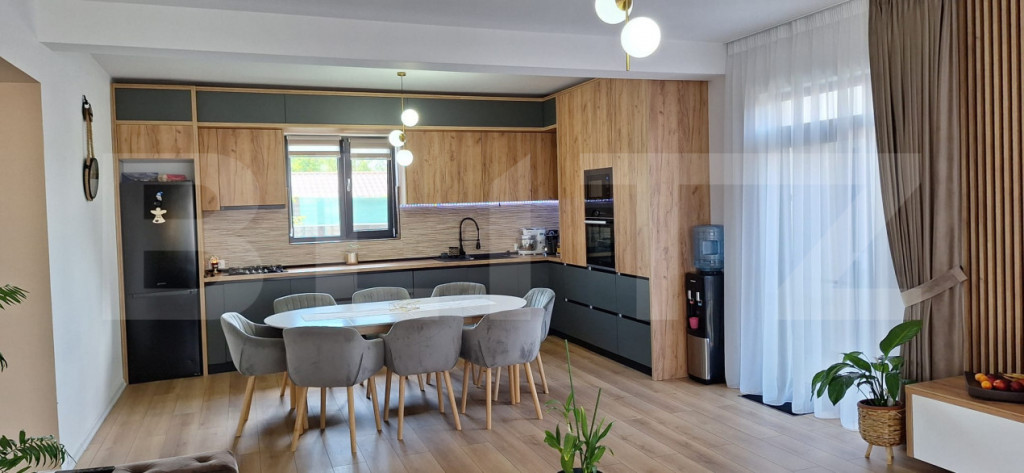 Casa Spectaculoasa, 4 camere, 150mp, 800 teren, 10 min de Bv