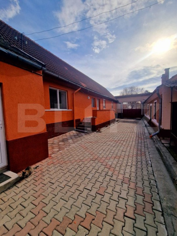 Casa familiala cu 4 camere, 2432 mp teren, Feldioara