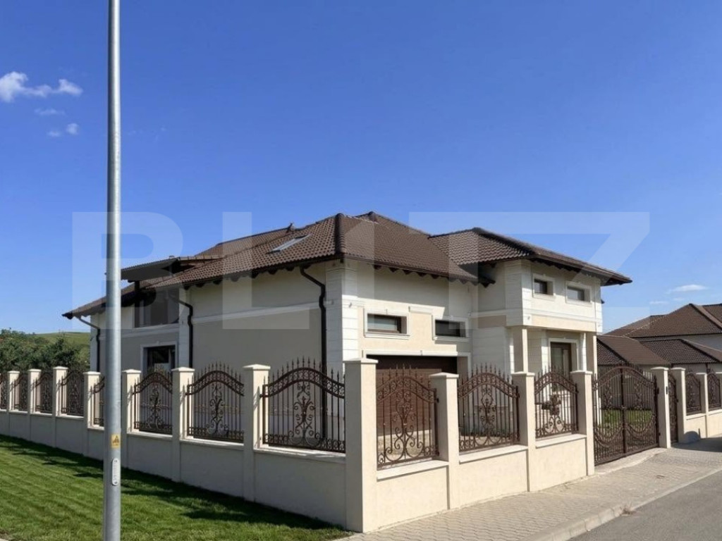 Casă deosebită, 710mp teren, zona Ciugud - Alba