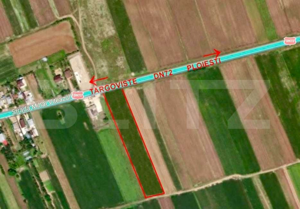 Teren 8.044 mp (1.828 mp intravilan + 6.256 mp arabil), desc