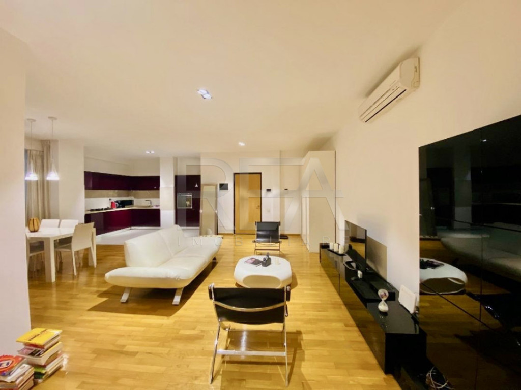 3 camere cu loc de parcare inclus in Herăstrău