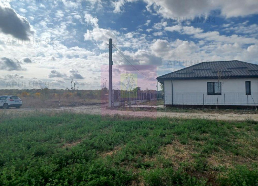 Gulia, teren intravilan curti-constructii, 516 mp, utilit...