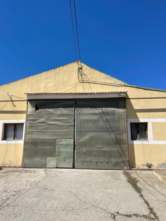 Hală de Vânzare Ovidiu | Teren 3000 mp | Investiție