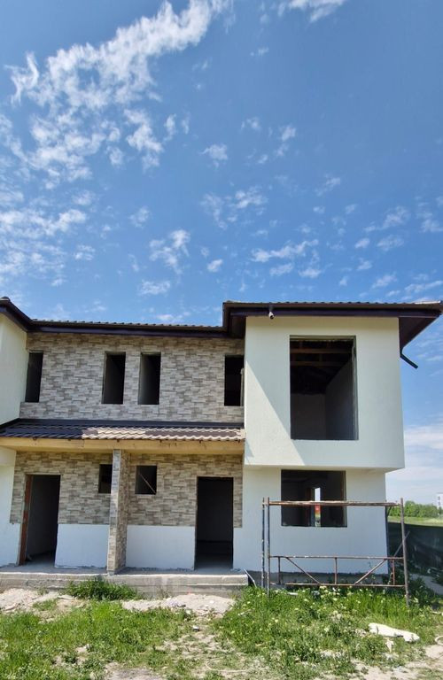 Case de vanzare in Magurele,aproape finalizate,cu toate u...