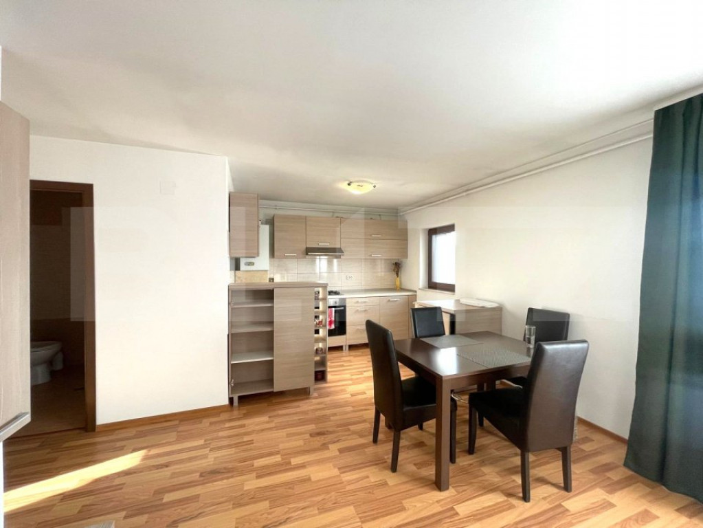 Apartament 2 camere, 55 mp, etaj intermediar, la cheie, Baci