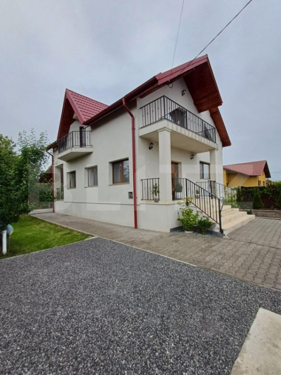 Casa cu 5 camere, 196 mp, 600 mp teren, in cartierul Primave