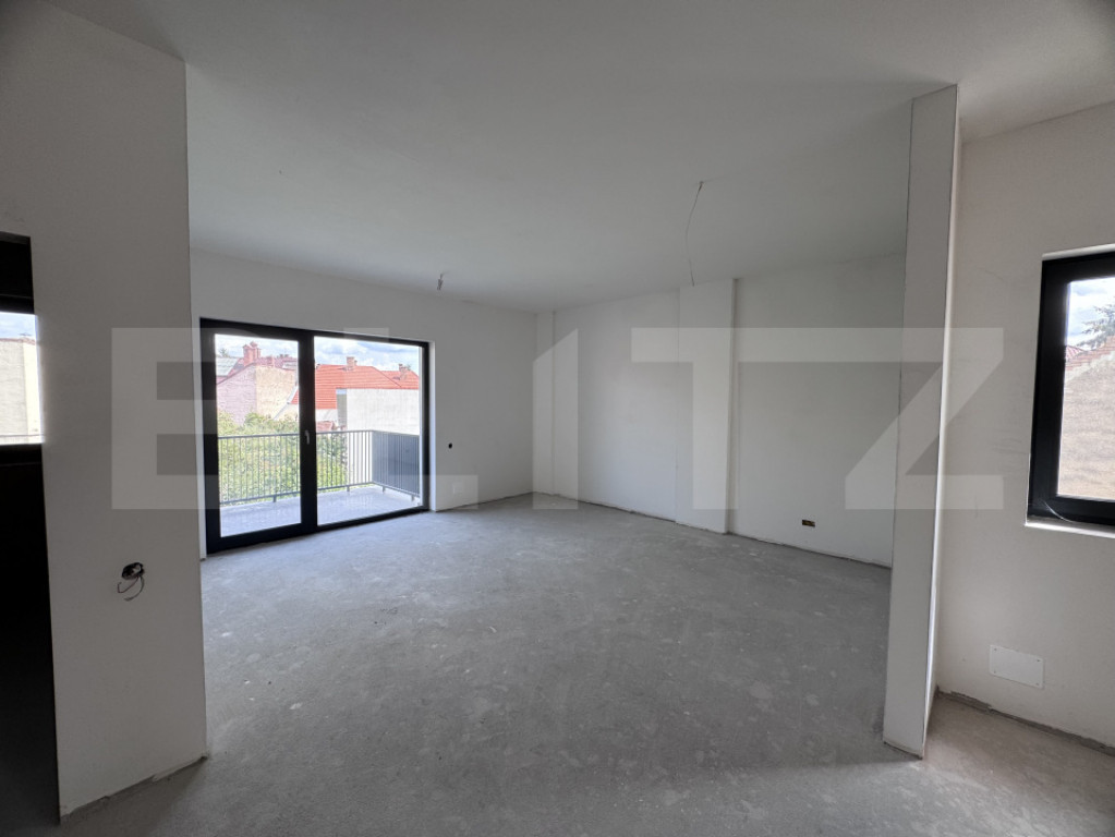 Apartament cu 3 camere, 77,79 mp - zona Centrala
