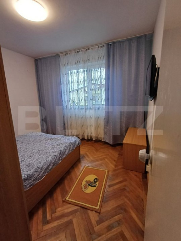 Apartament de vanzare, cu 3 camere, 48 mp, zona parc Nicolae