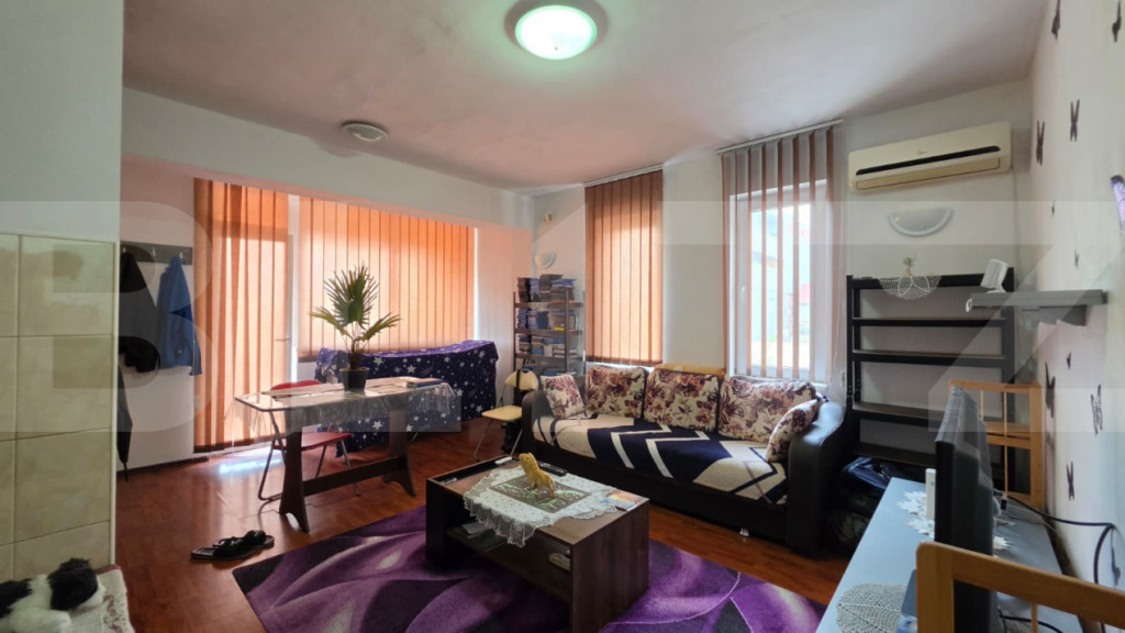 Apartament de vanzare, cu 2 camere, 46 mp, zona Soarelui