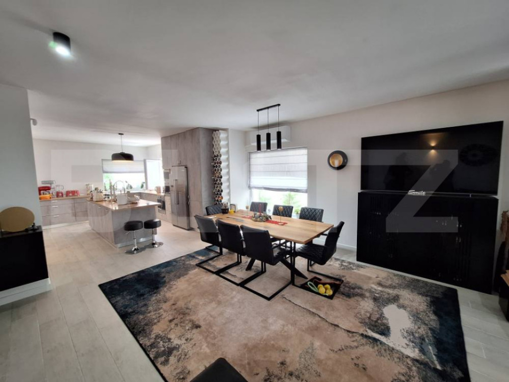 Vila de lux, mobilata, utilata, teren superb 1150 mp, piscin