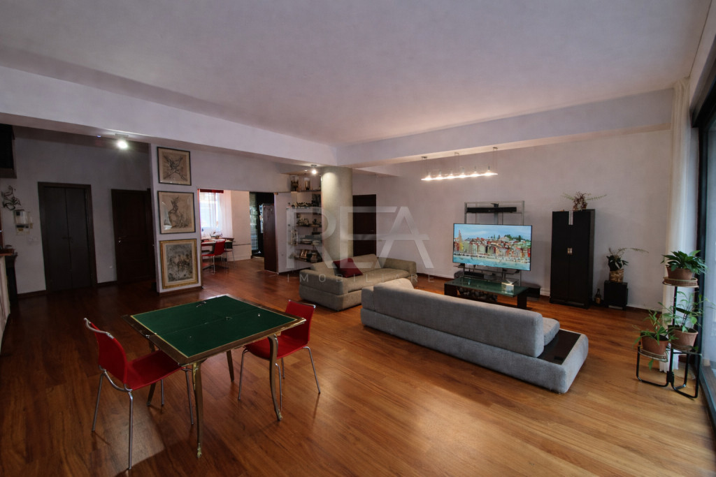 4 camere, Floreasca, an 2007, centrală, 155 mp, terasa: 115